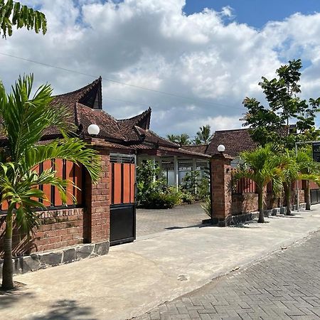 Capital O 92615 Villa Utama D'Alas Purwo Ringinpintu Esterno foto
