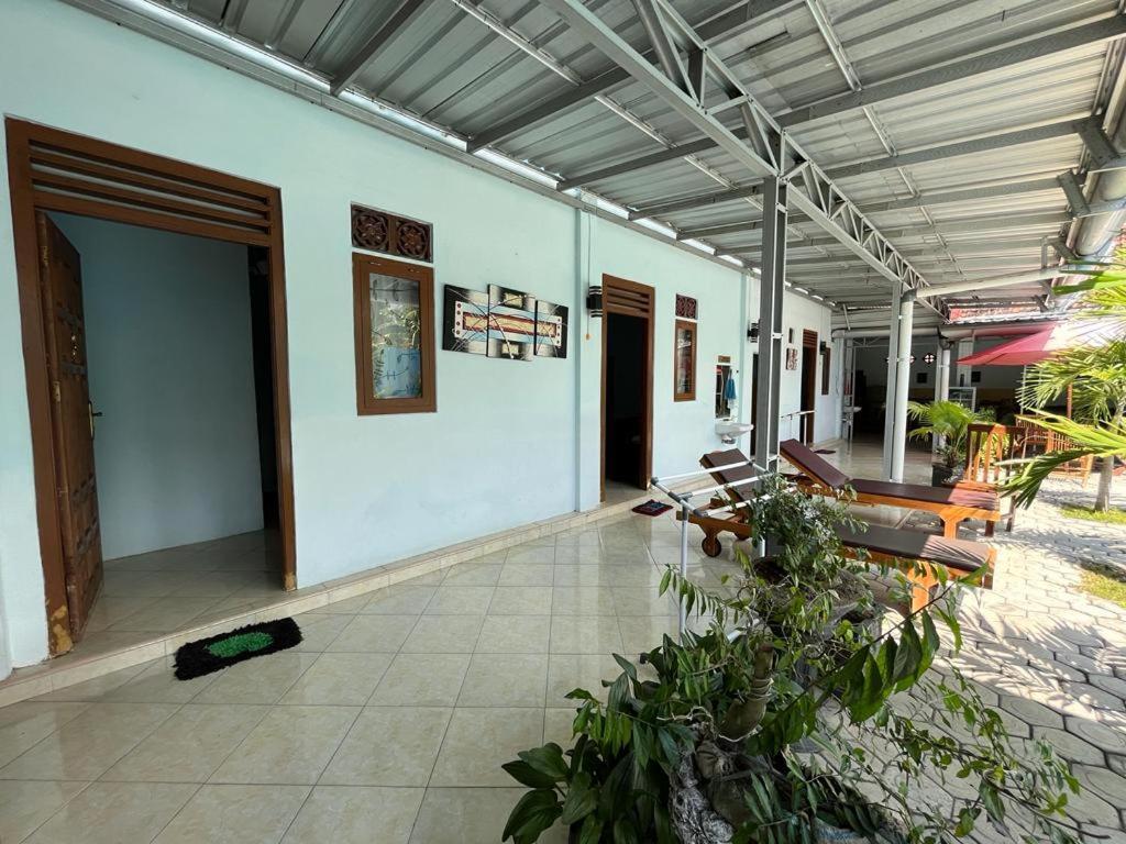 Capital O 92615 Villa Utama D'Alas Purwo Ringinpintu Esterno foto